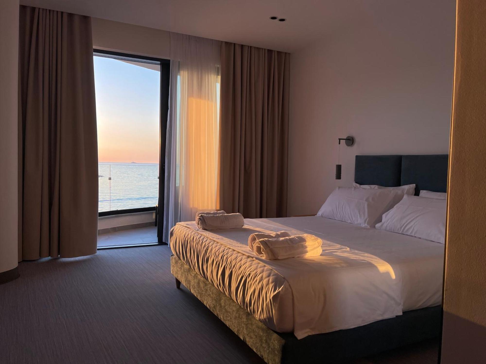 Manta Hotel Ksamil Dış mekan fotoğraf